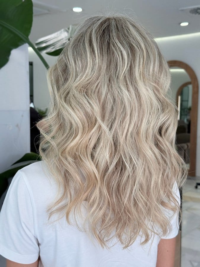 balayage rubio en lliria. DG Estilistas.