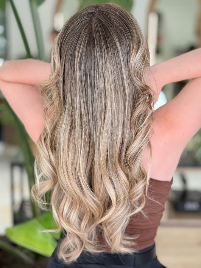 balayage rubio en lliria. DG Estilistas.